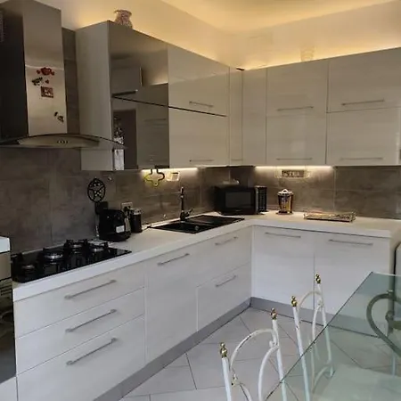 2 Stanze Apartament *