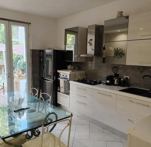 2 Stanze Διαμέρισμα *